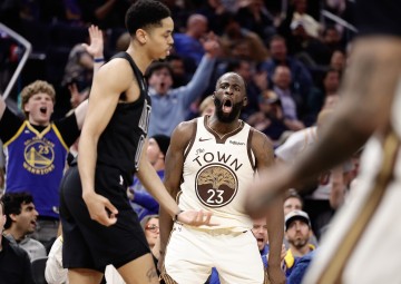 NBA视频-“追梦”格林关键罚球勇士险胜篮网 开拓者奇才老鹰赢球