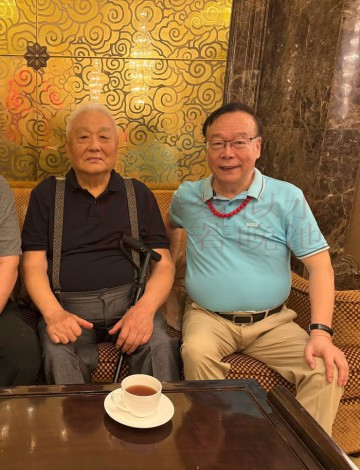 NBA录像回放-国足泰斗年维泗93周岁寿宴，石雪清与众多名宿相聚，看看都有谁？|大连|中国足球|徐根宝|中国男足|国足主帅_新浪体育_新浪新闻